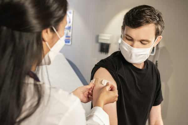 Tirzepatide Dosage Guide: Titration, Timing & Cycles 2026